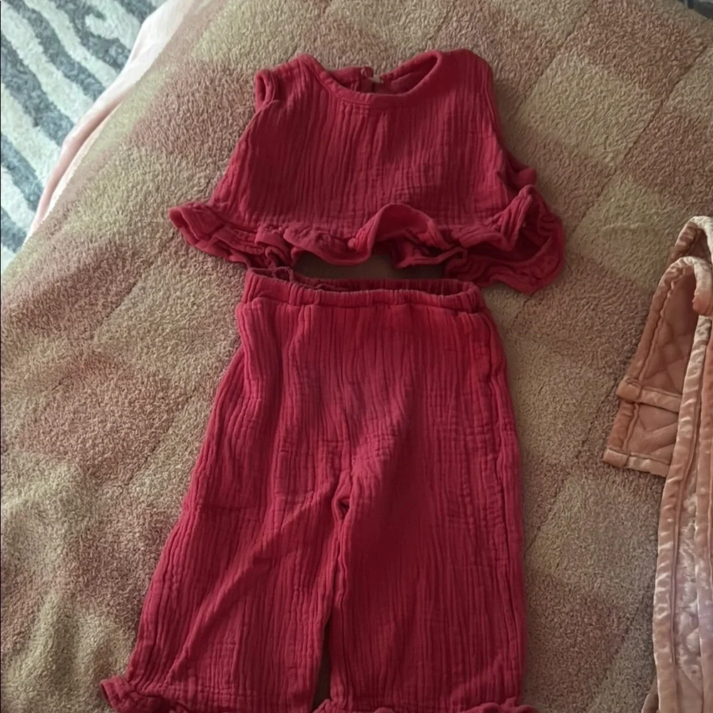 Amazon pink linen